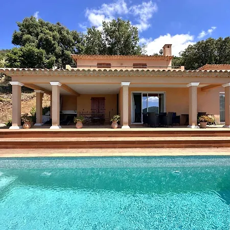 Blue Hill Pour 6 Personnes Avec Piscine Privee Et Vue A 别墅 *